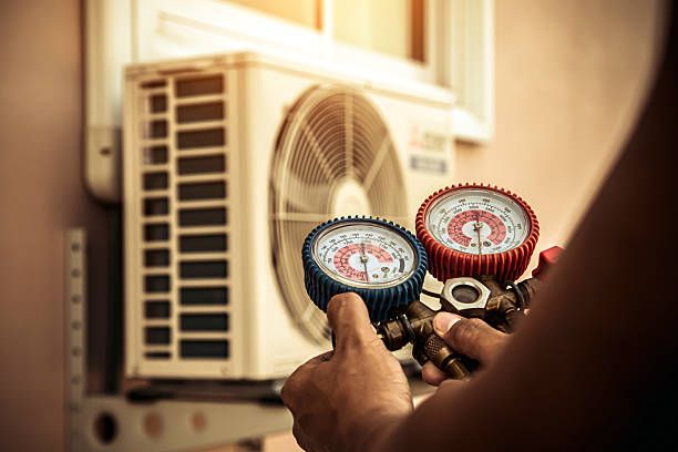 Professional Hvac technician working in Plymouth Meeting, PA